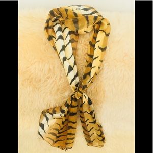 Beautiful animal print scarf of gold and black